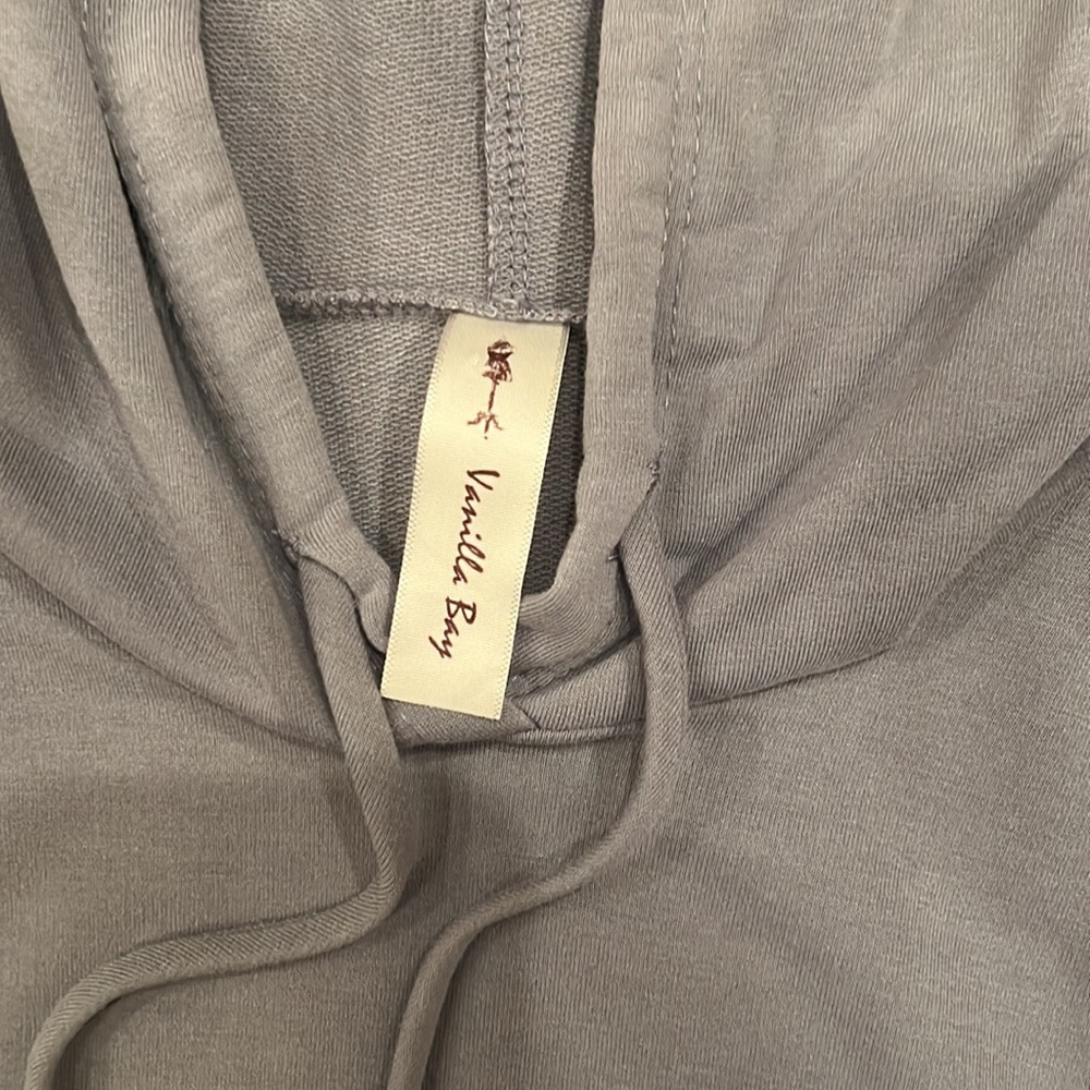 Graphic short sleeve hoodie - Picture 2 of 2